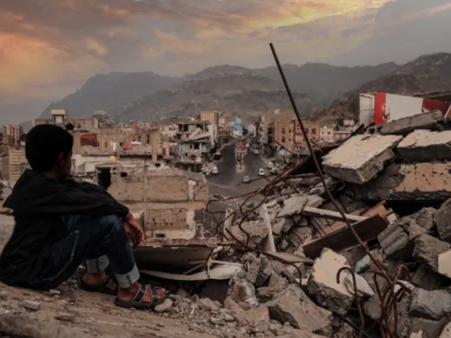 destroyed buildings in Yemen